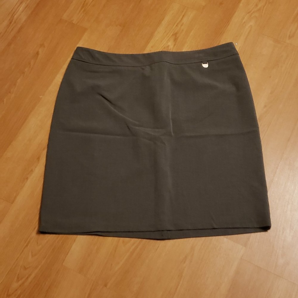New York Company stretch skirt Gray size 16